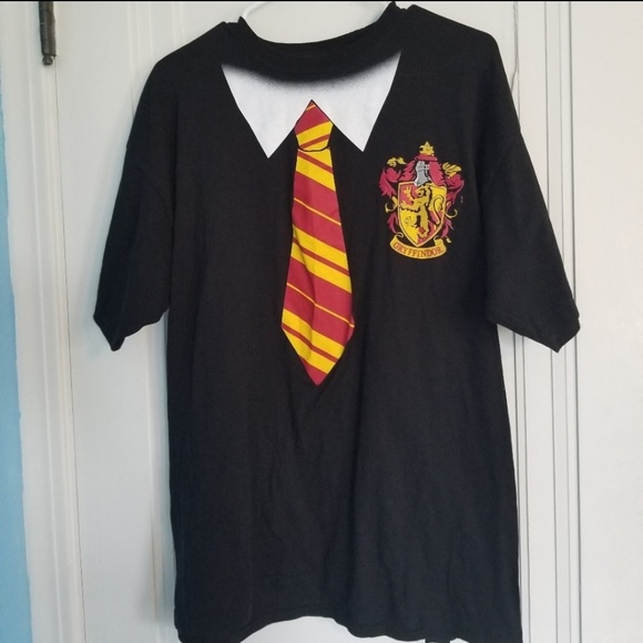 Hot Topic Tops - HOT TOPIC Shirt